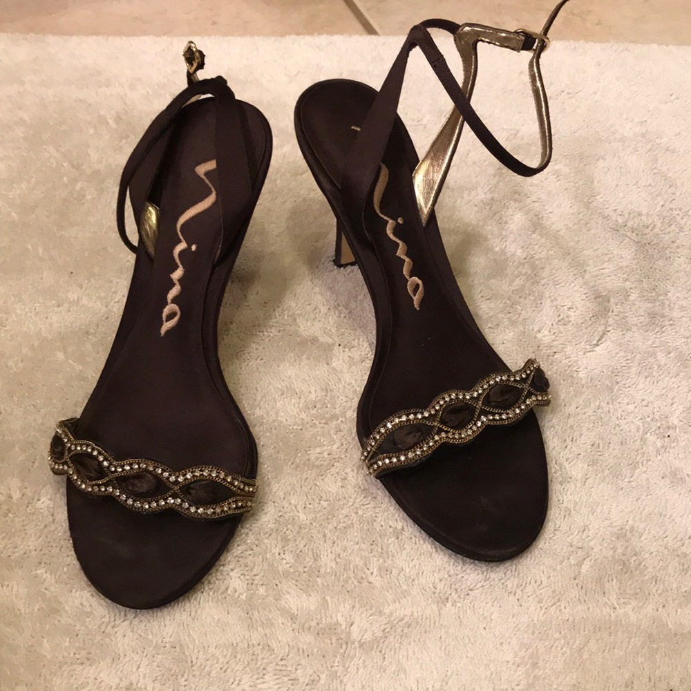 Brown heels with rhinestones